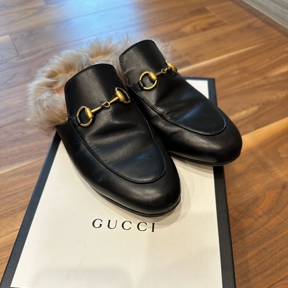 Gucci Shoes - Authentic Gucci woman shoes
